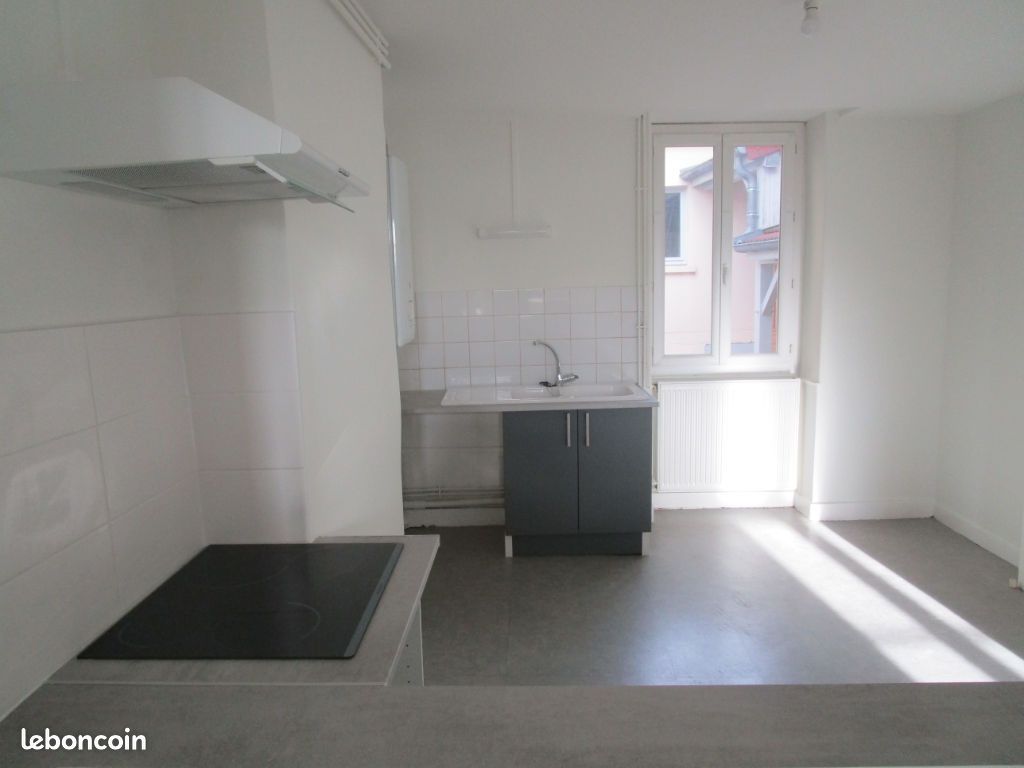 Appartement 3 pièces 77 m² · à Mâcon · 77 m² · 565 €