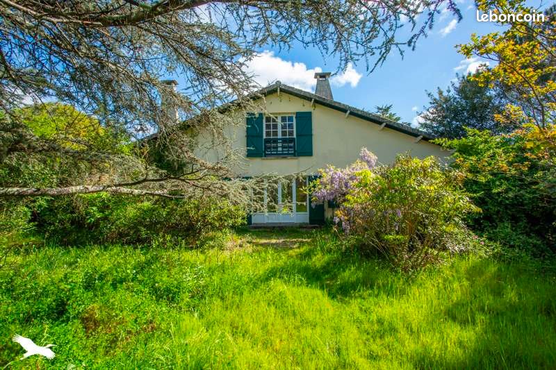 Maison 5 pièces 160 m² · à Carignan-de-Bordeaux · 160 m² · 272 896 €