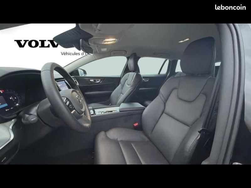 Volvo V60 B4 197ch Plus Style Dark DCT 7 (image 5)