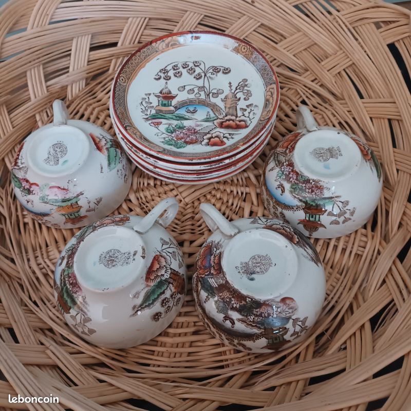 Lot 4 tasses et 6 sous tasses (image 11)