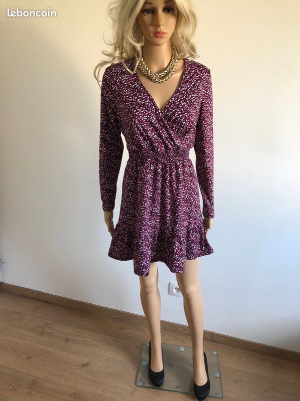 Robe imprimée à manches longues New Look taille 38 jamais portée (image 3)