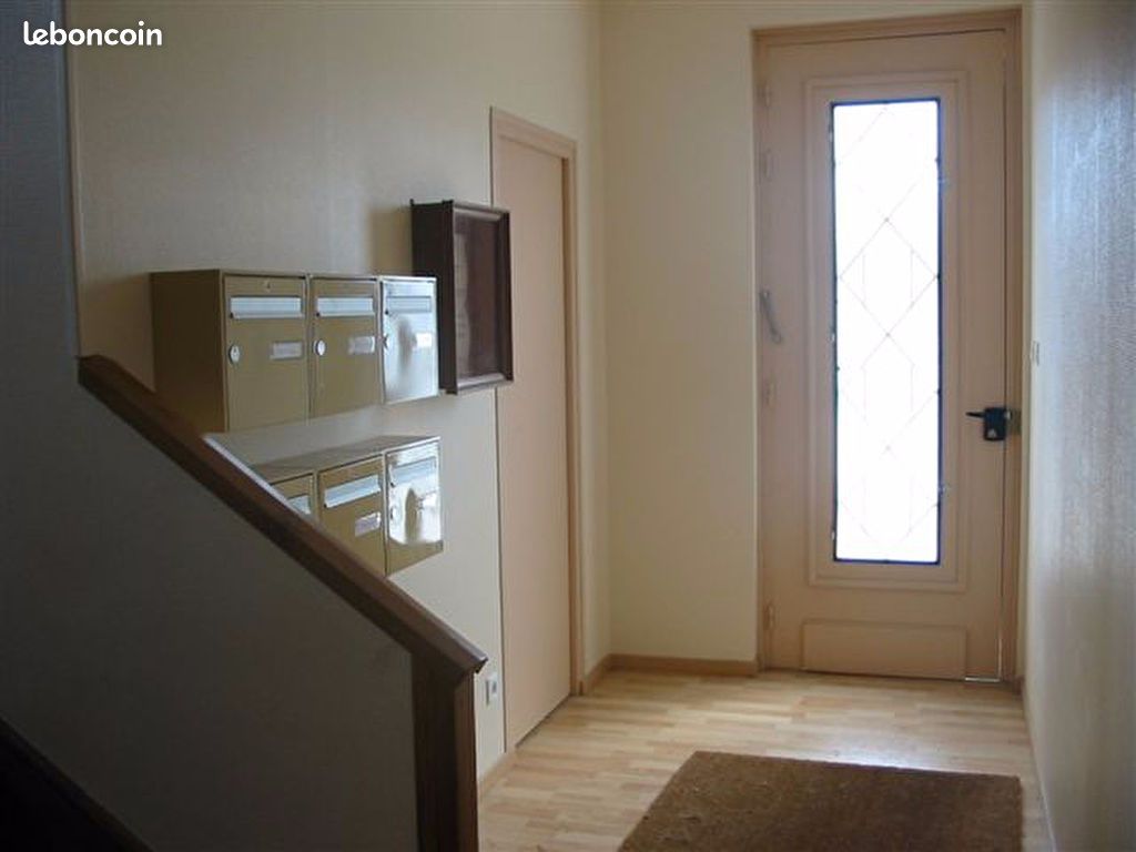 Studio 1 pièce 20 m² - Brive-la-Gaillarde 19100 (image principale 3)