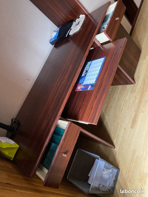 Bureau (image 4)