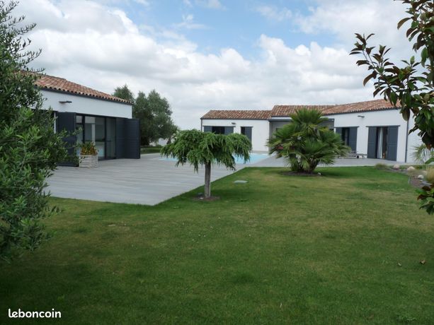 Vente | Maison avec dépendance | 6p | 4ch | 165.00 m² | Saint-Jean-de-Liversay | Expo Sud | Terrasse · Piscine