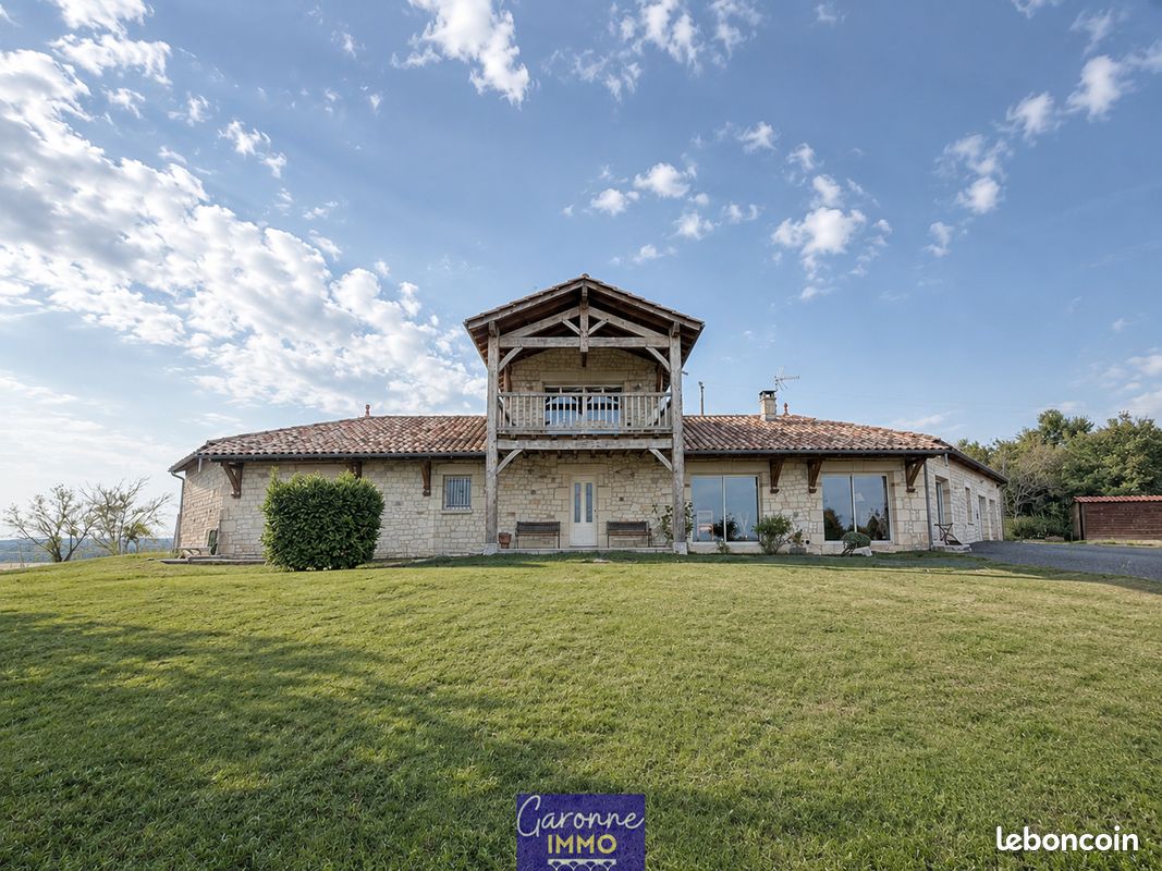 Maison 5 pièces 215 m² · à Prayssas · 215 m² · 375 000 €