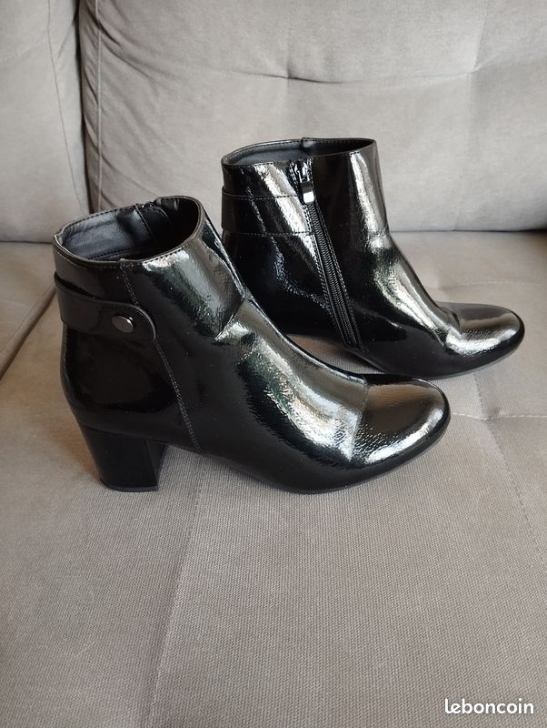 Bottines En Cuir Verni Noir Talons Hauts - Taille 40 - Sergio Todzi - Très Bon état