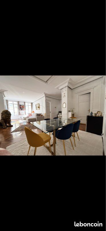 Appartement 4 pièces 120 m² · à Saint-Étienne · 120 m² · 196 000 €