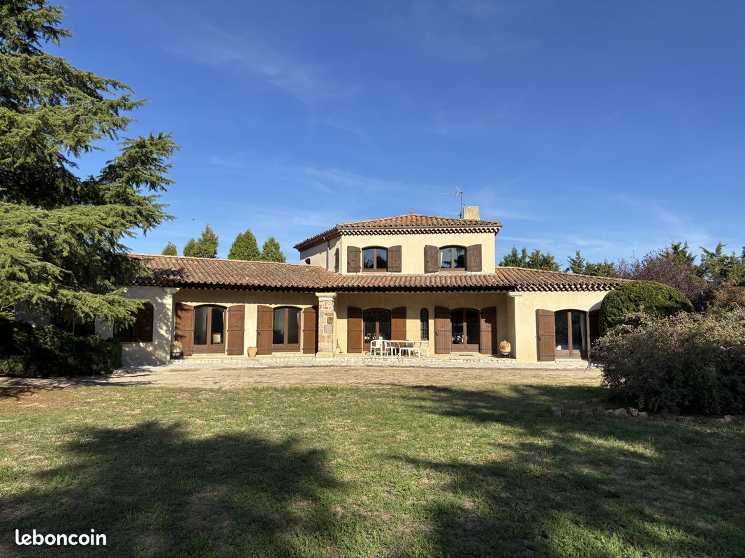 Maison 9 pièces 276 m² · à Annonay · 276 m² · 439 000 €