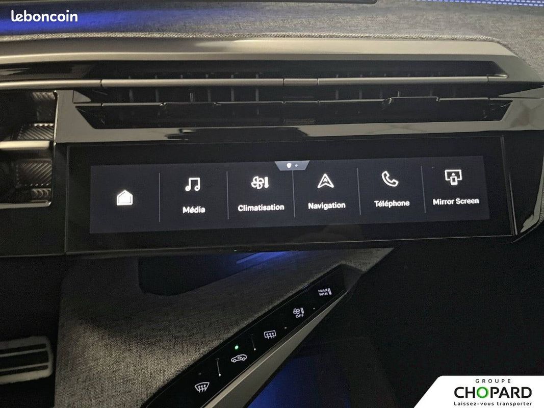 PEUGEOT 3008 Hybrid 145 e-DCS6 GT (image 14)