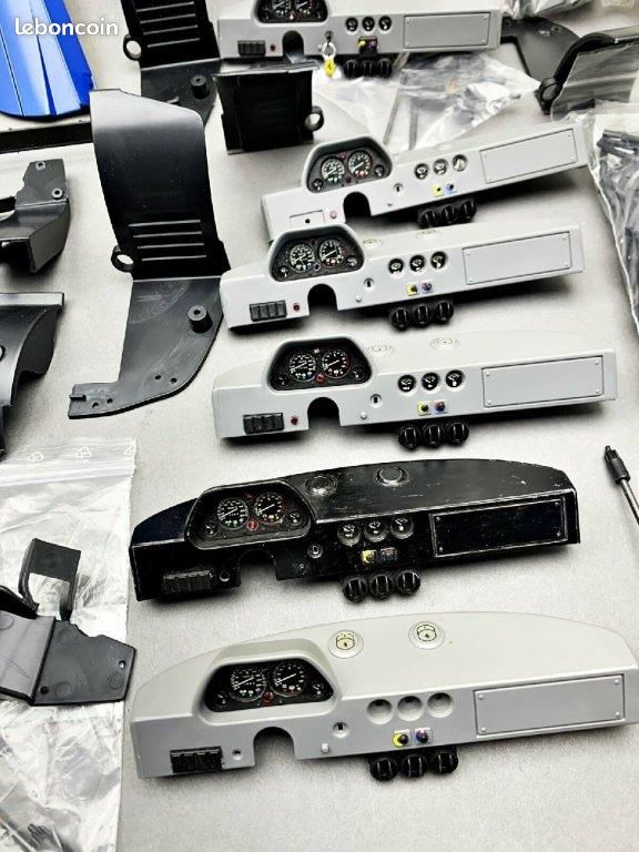 Pièces détachées Pocher 1/8 Porsche et F40 et Testararossa (image 7)