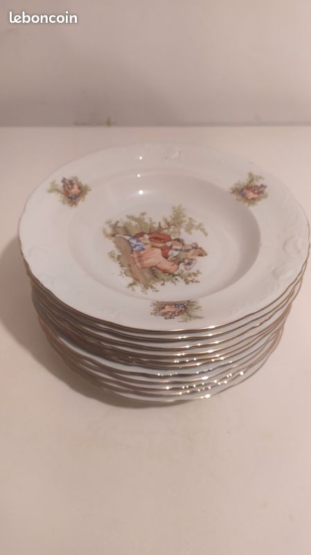 Assiettes en faïence (image 1)