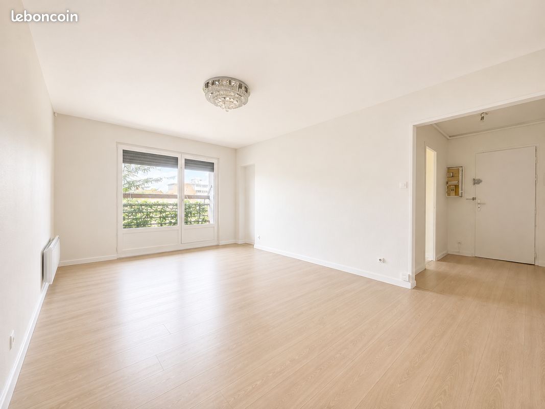 Appartement 4 pièces 84 m² · à Annemasse · 84 m² · 210 000 €