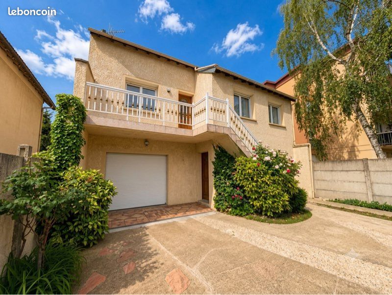 Maison 5 pièces 130 m² · à Livry-Gargan · 130 m² · 376 320 €