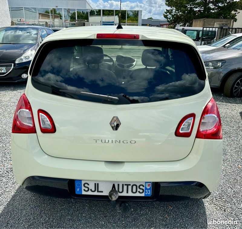 RENAULT Twingo II Phase 2 (X44) 1.5 dCi FAP eco2 86 cv Pack initial Paris (image 3)