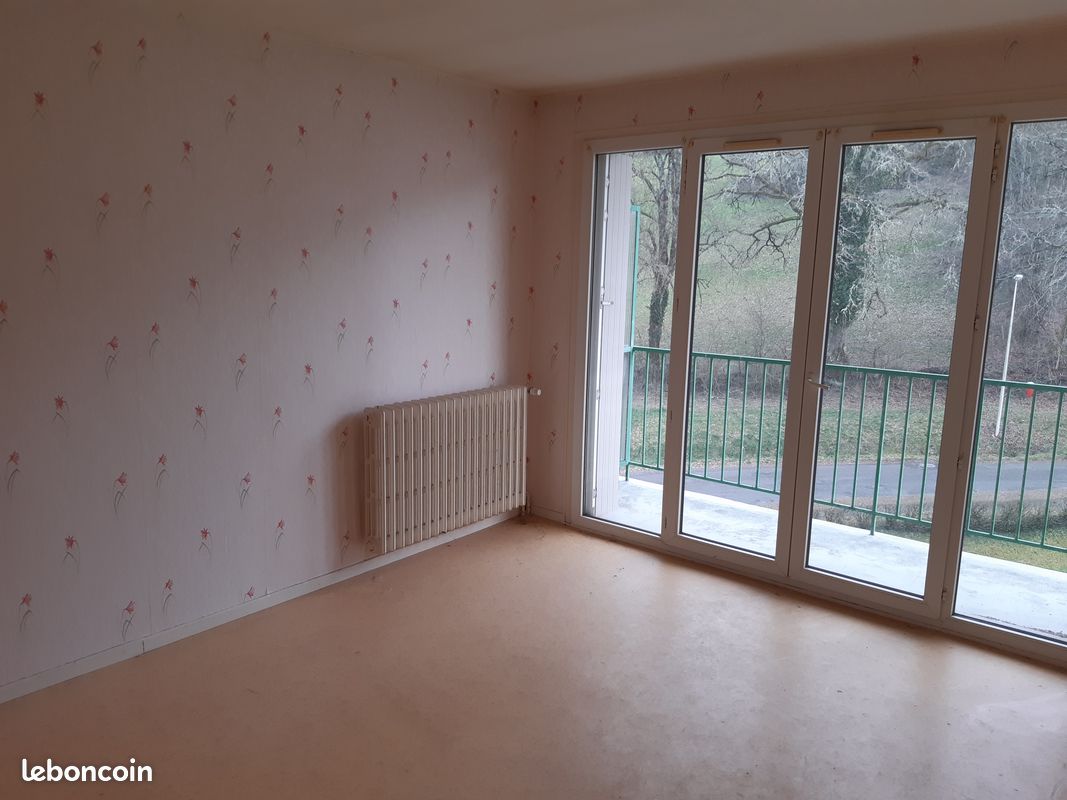 Appartement 4 pièces 75 m² · à Ydes · 75 m² · 481 €/mois