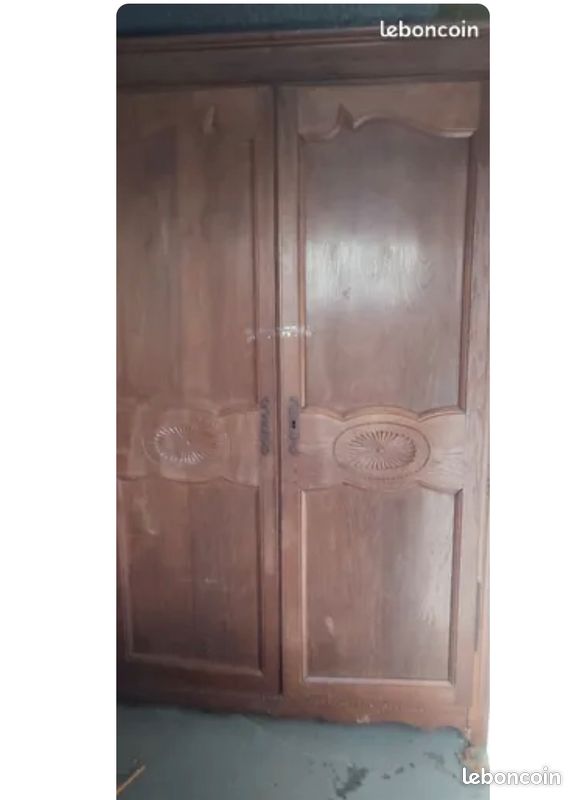 Armoire en bois massif rustique (image 1)