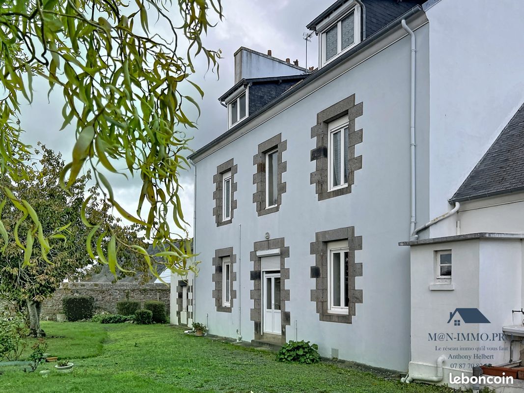 Maison 15 pièces 295 m² · à Trégueux · 295 m² · 337 900 €