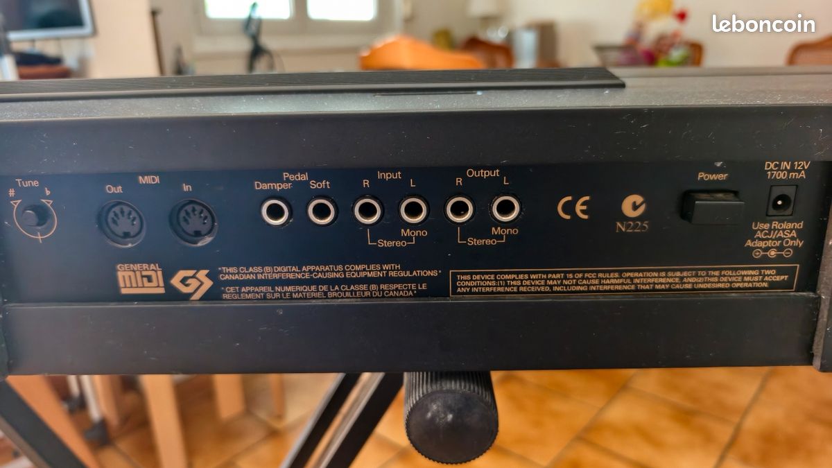 Piano roland (image 6)