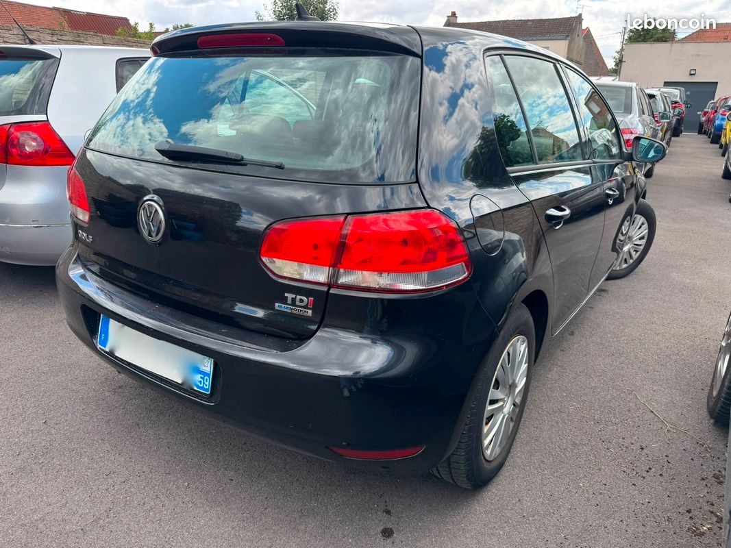 VW golf 6 VI 1.6 tdi 105 ch 2010 221 000 kms gps clim auto parfait etat (image 4)