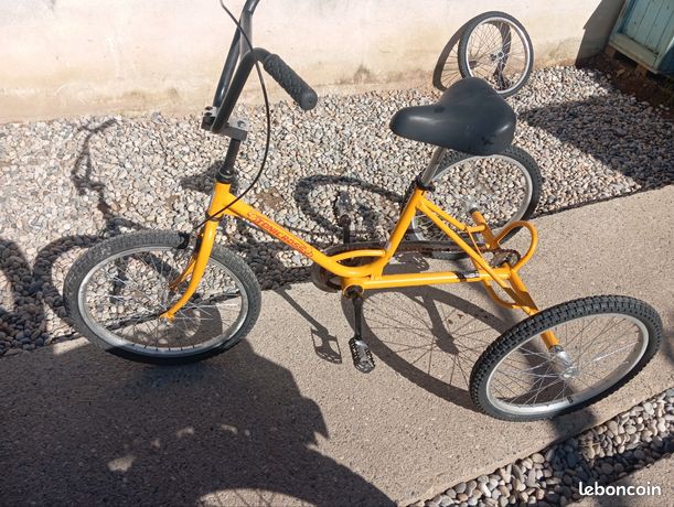 ② Vélos Trois Roues d'Occasion pour Enfants