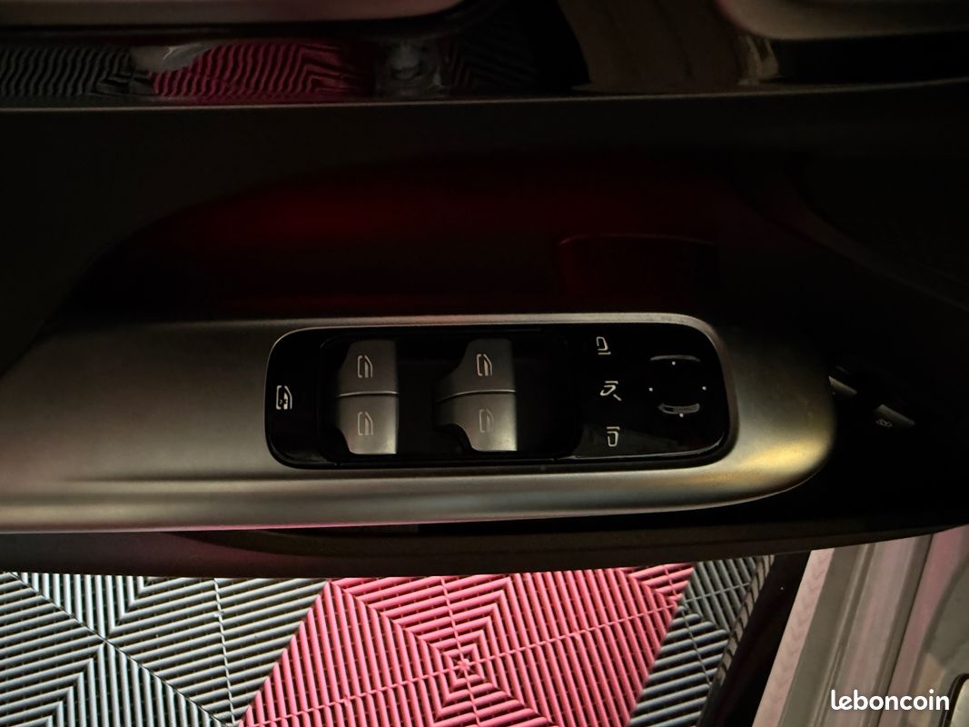 MERCEDES CLASSE C AMG 63 S E Performance 9G-Tronic 4Matic+ ORIGINE FRANCE - 1ERE MAIN (image 28)
