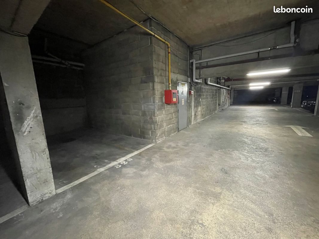Parking Aristide Briand / Anatole France (image 2)