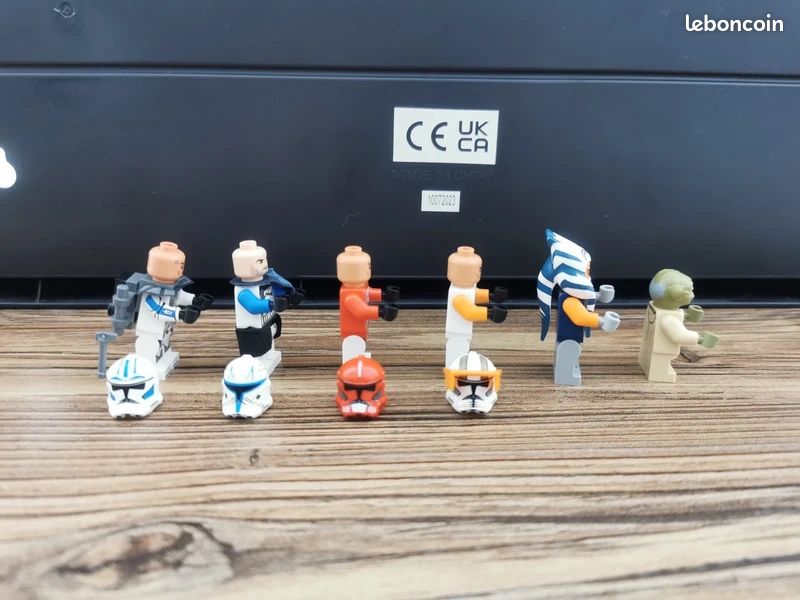 Figurines Lego Star Wars : Commandants Clones + Jedis (image 3)