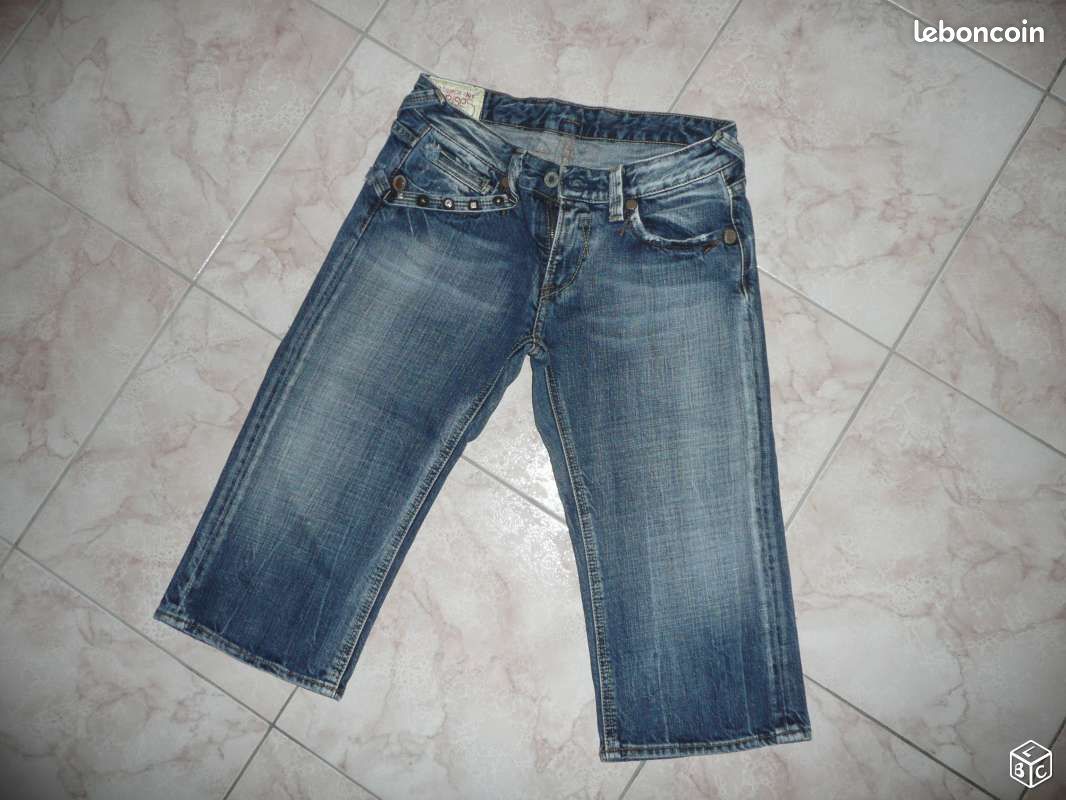 Pantacourt Marque Le temps des cerises Taille 34 (image 1)