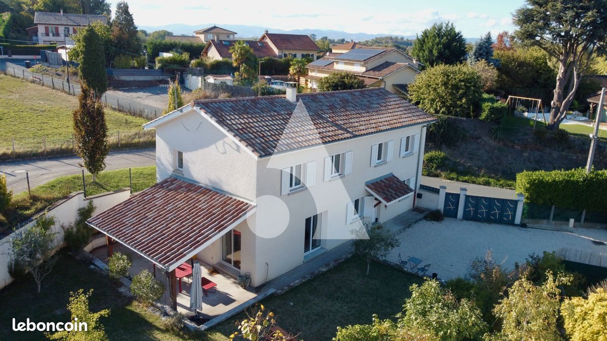 Maison 6 pièces 170 m² · à Misérieux · 170 m² · 455 000 €