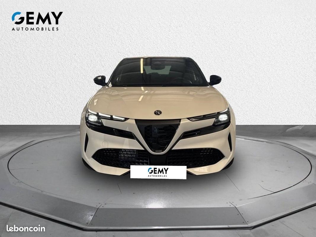 ALFA ROMEO Junior 1.2 Ibrida 145 ch e-DCT6 Speciale (image 2)
