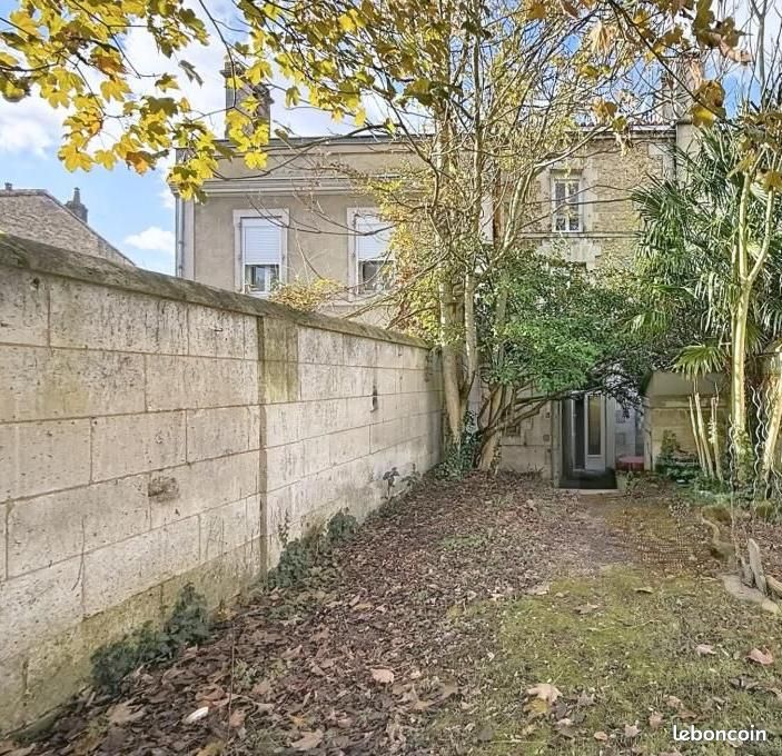 Local commercial 6 pièces 150 m² · à Angoulême · 150 m² · 277 000 €