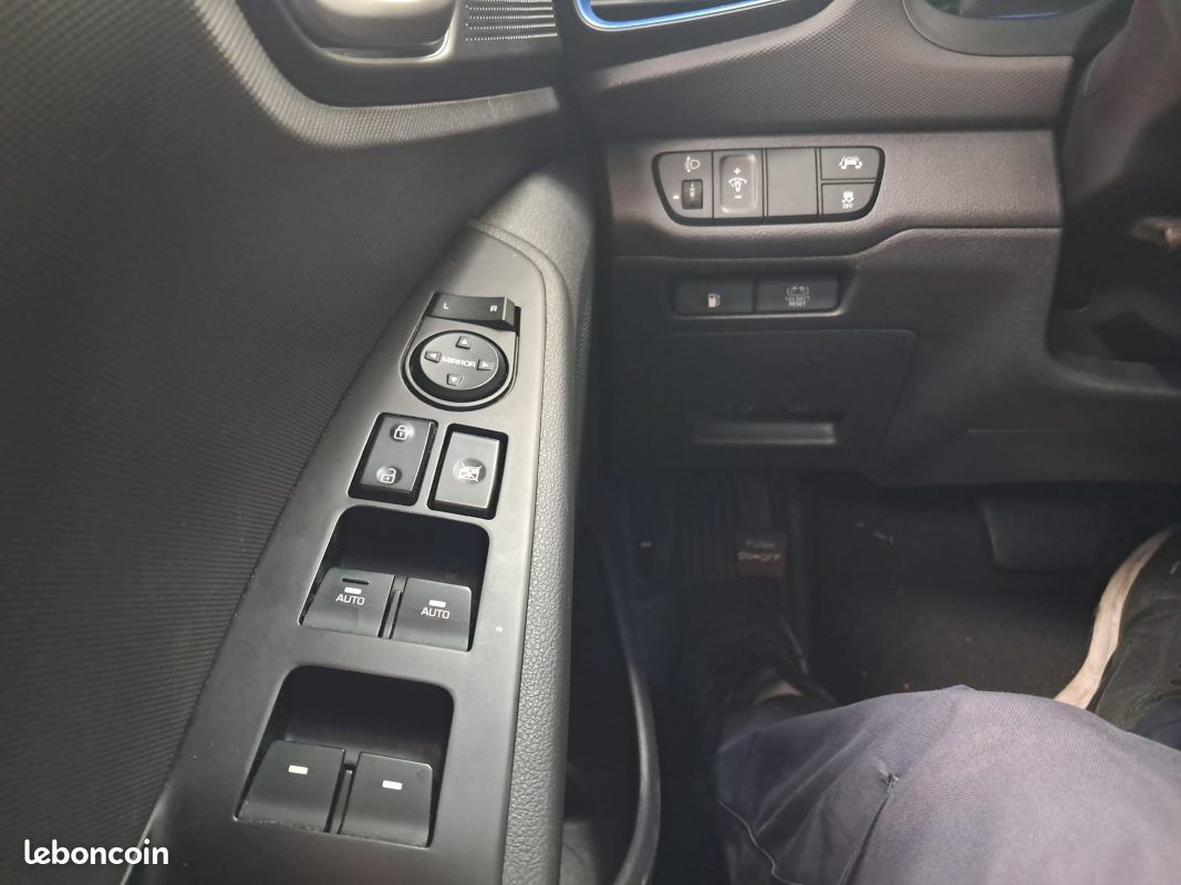 HYUNDAI IONIQ SUV HYBRIDE 141cv BUSINESS/1 ERE MAIN/TVA RECUPERABLE (image 14)