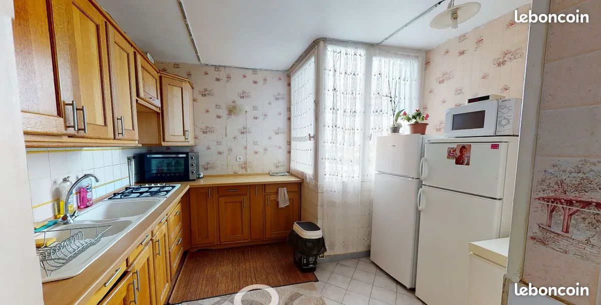 Appartement 3 pièces 66 m² · à Élancourt · 66 m² · 140 000 €