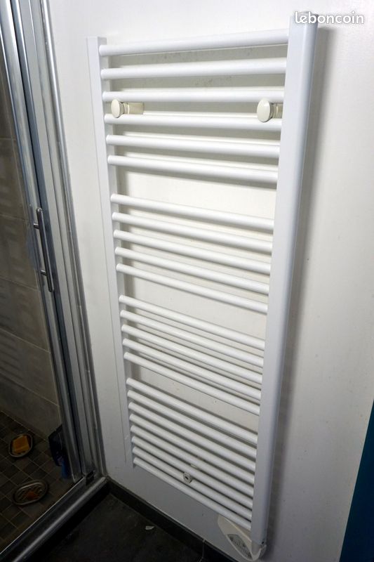 Radiateur sèche-serviette Tahiti Surf 750W (image 1)