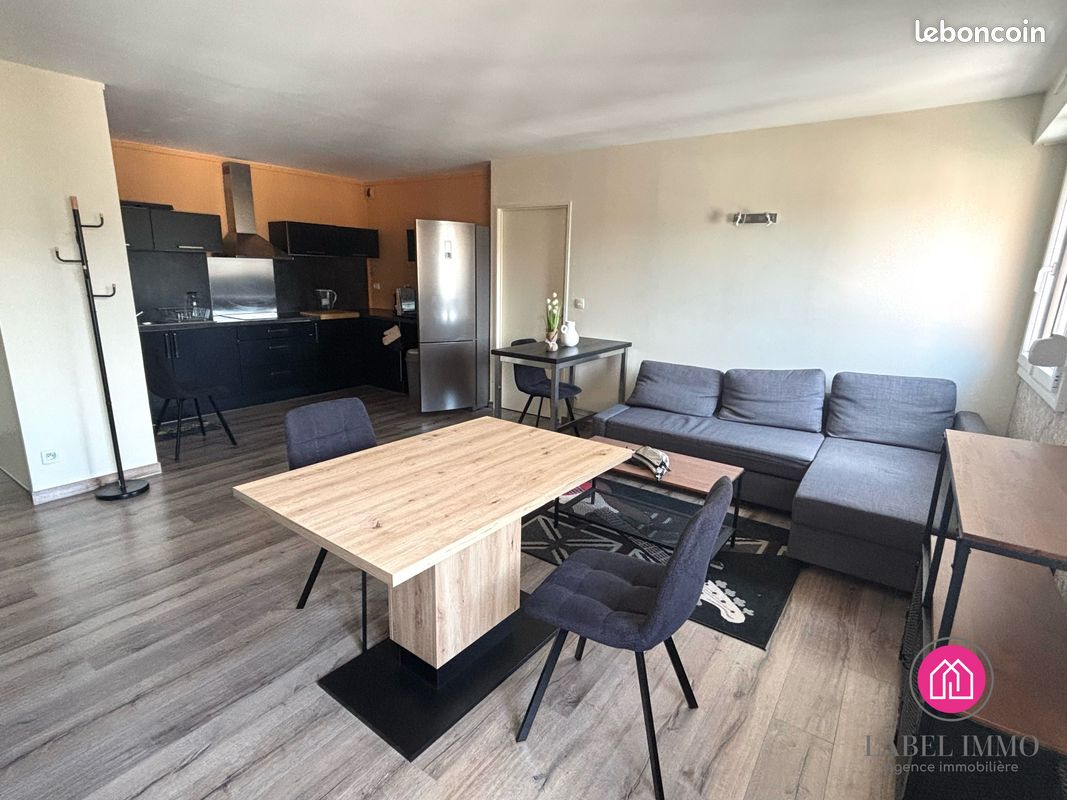 Appartement 3 pièces 60 m² · à Valenciennes · 60 m² · 800 €
