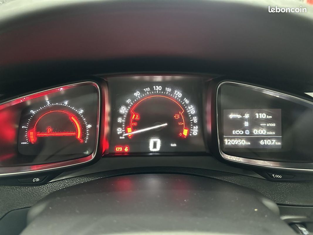 DS DS5 2.0 BlueHDi 16V 180 BV EAT6 BERLINE Sport Chic (image 6)