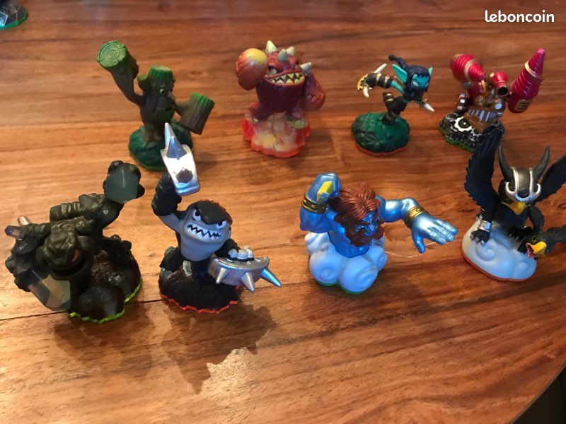 Lot 3 et 4 skylanders (image 2)