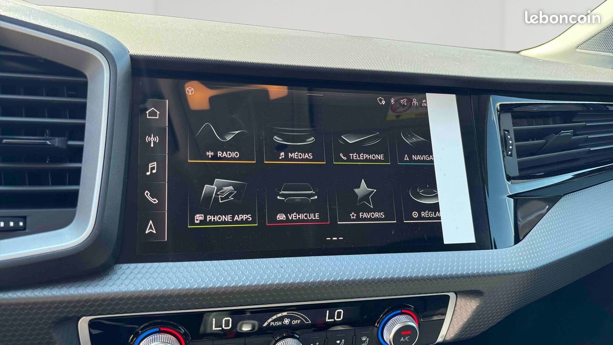 AUDI A1 Sportback 30 TFSI 116 ch S tronic 7 Design (image 17)