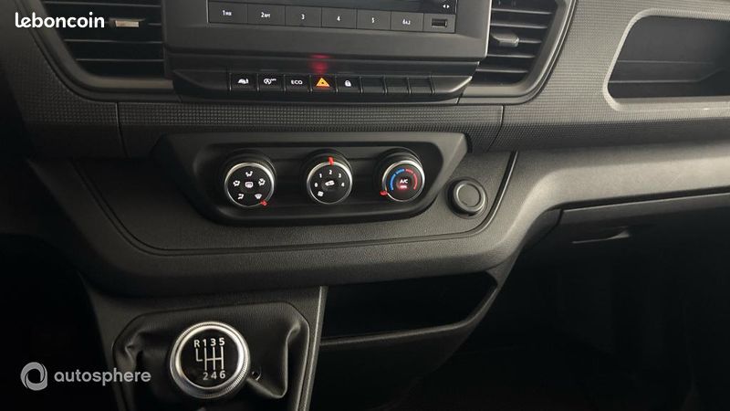 Renault Trafic Véhicule utilitaire ou Société L1H1 3T 2.0 Blue dCi 130ch Confort E6E (image 23)
