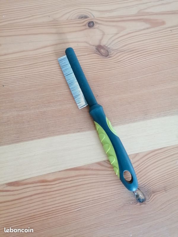 Brosse tique chat (image 1)