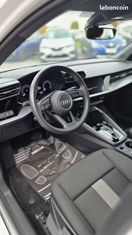 AUDI A3 SPORTBACK IV 30 TFSI 110 S-Tronic ADVANCED EDITION (image 3)