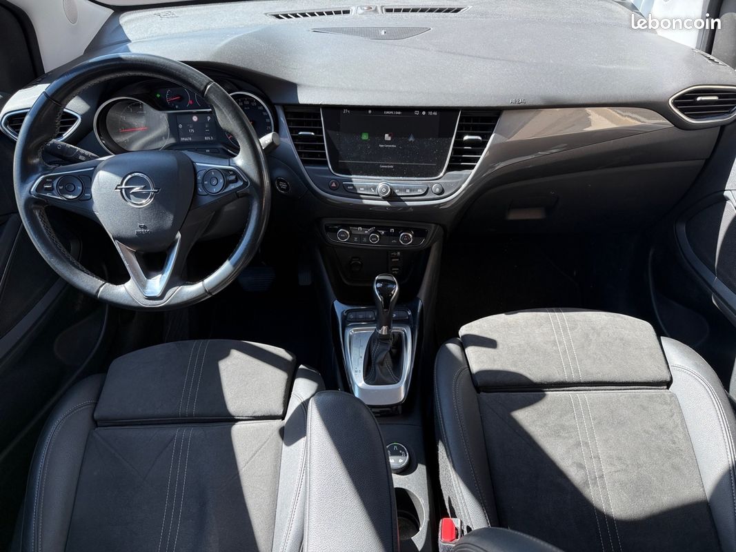 OPEL Crossland Génération I Phase 1 1.2 Turbo 130ch Ultimate BVA 130Ch Garantie 12 mois 97000 kms (image 11)