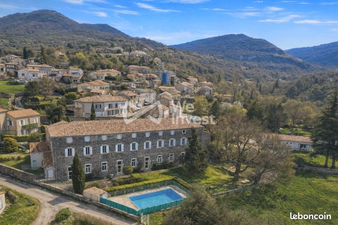 Maison 23 pièces 1200 m²