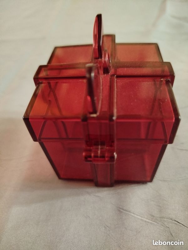 Petite boîte tupperware (image 1)