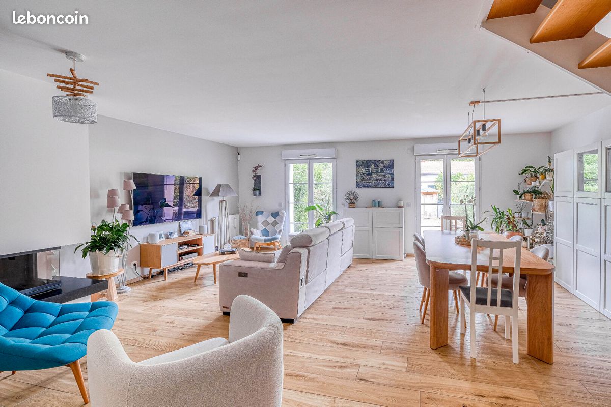 Maison 6 pièces 147 m² · à Bailly-Romainvilliers · 147 m² · 499 000 €