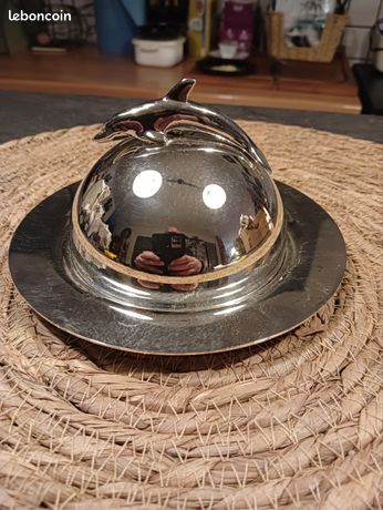 BEURRIER ROND À CLOCHE Donner à sa table une petite