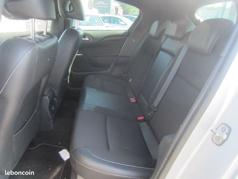 Citroen DS4 1.6 E-HDI115 AIRDREAM SO CHIC (image 7)