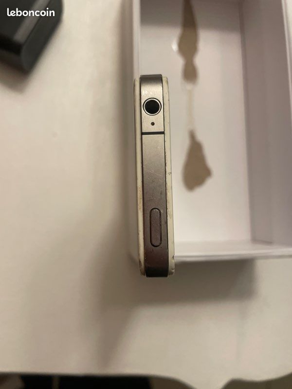 Iphone 4 (image 6)