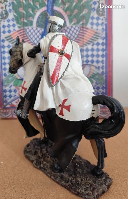 Statue Cavalier Ordre du Temple (image 4)