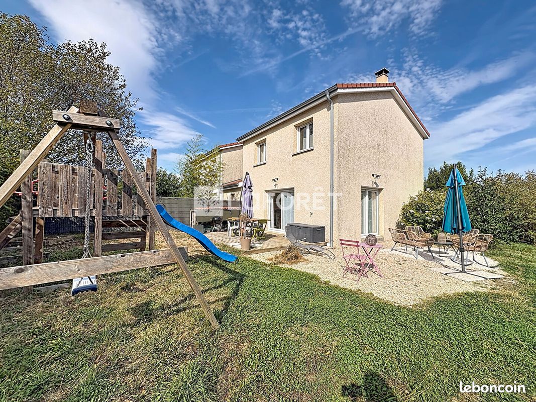 Maison 4 pièces 97 m² · à Saint-Denis-lès-Bourg · 97 m² · 239 000 €